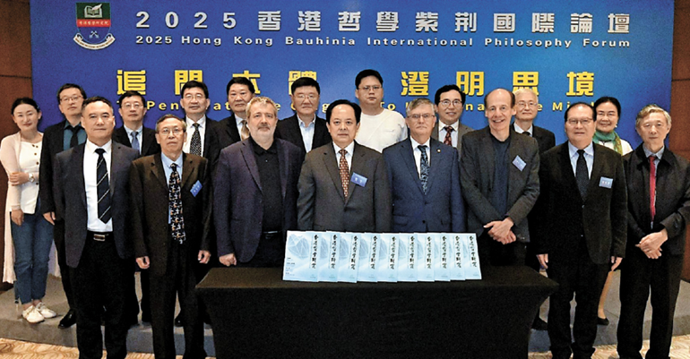 刘旭.png